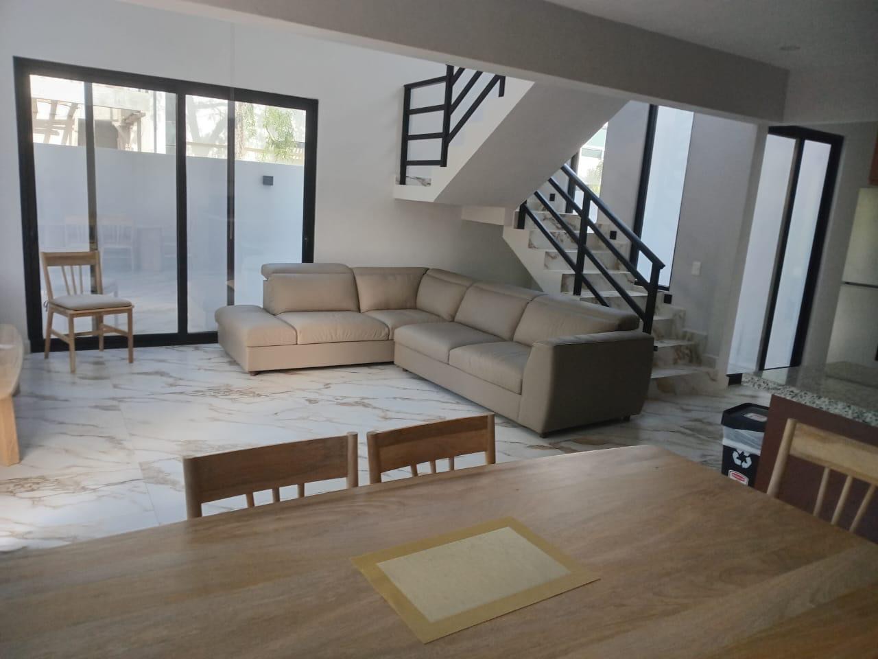 Furnished 3-bedroom house in Residencial Regatta
