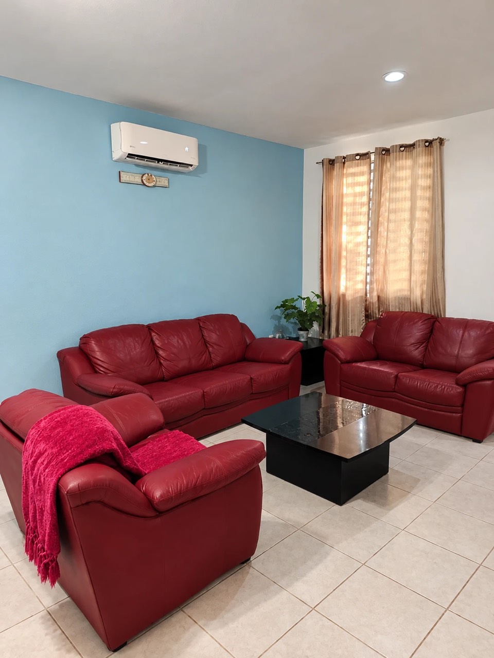Furnished 4-bedroom house in Residencial Palma Real