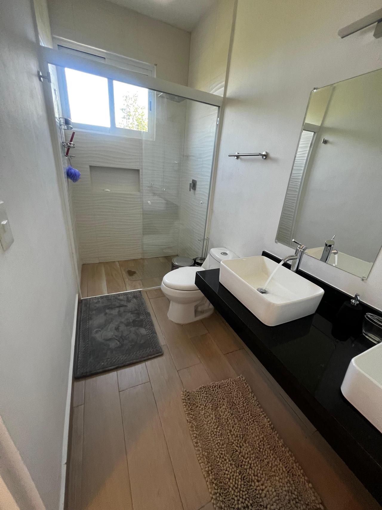 Casa amueblada de 3 recámaras con roof garden en Aldea Umm