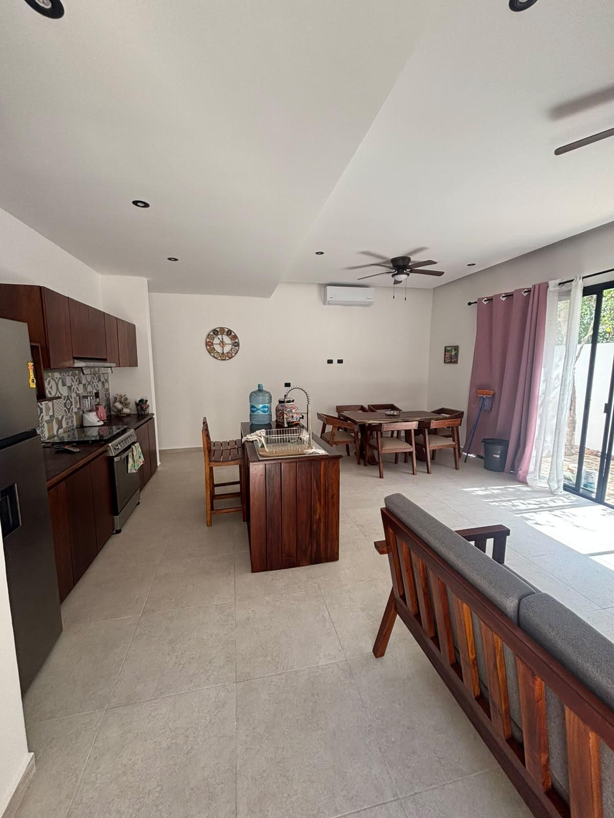 Casa amueblada de 2 recámaras en Aldea Ha