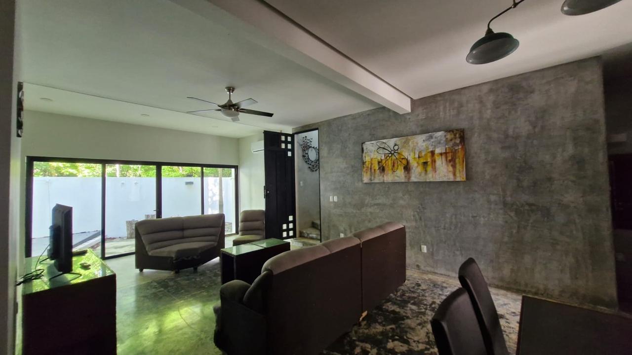 Casa amueblada de 2 recámaras con estudio en Aldea Kiin