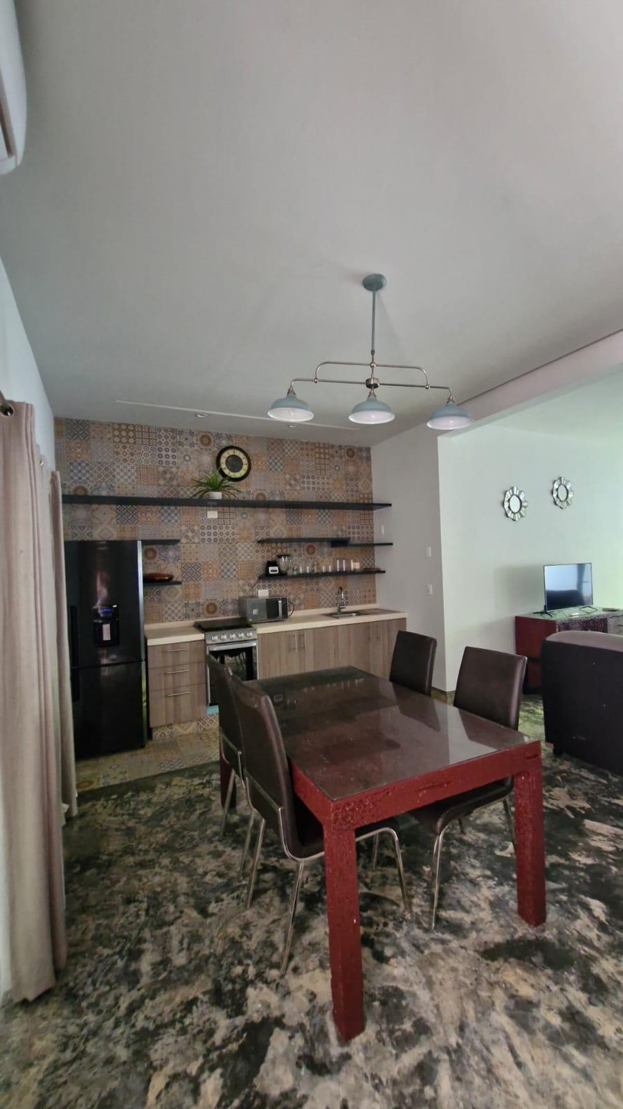 Casa amueblada de 2 recámaras con estudio en Aldea Kiin