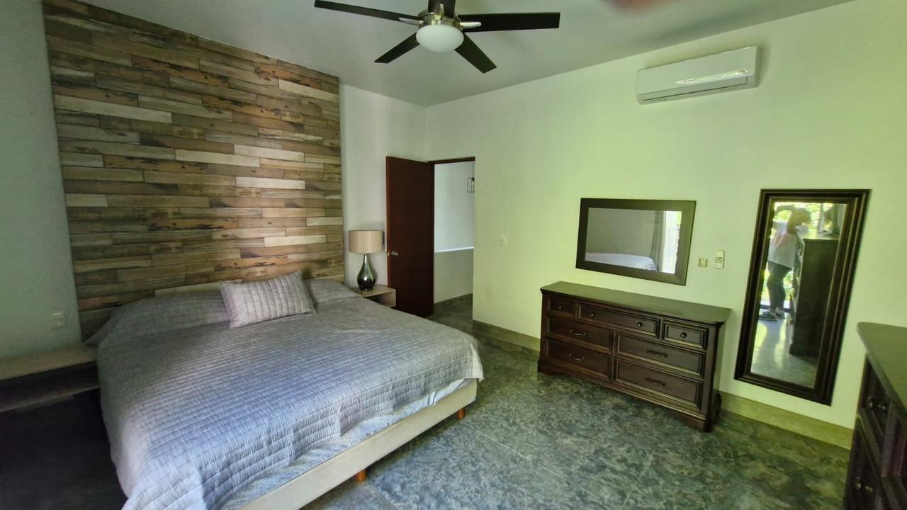 Casa amueblada de 2 recámaras con estudio en Aldea Kiin