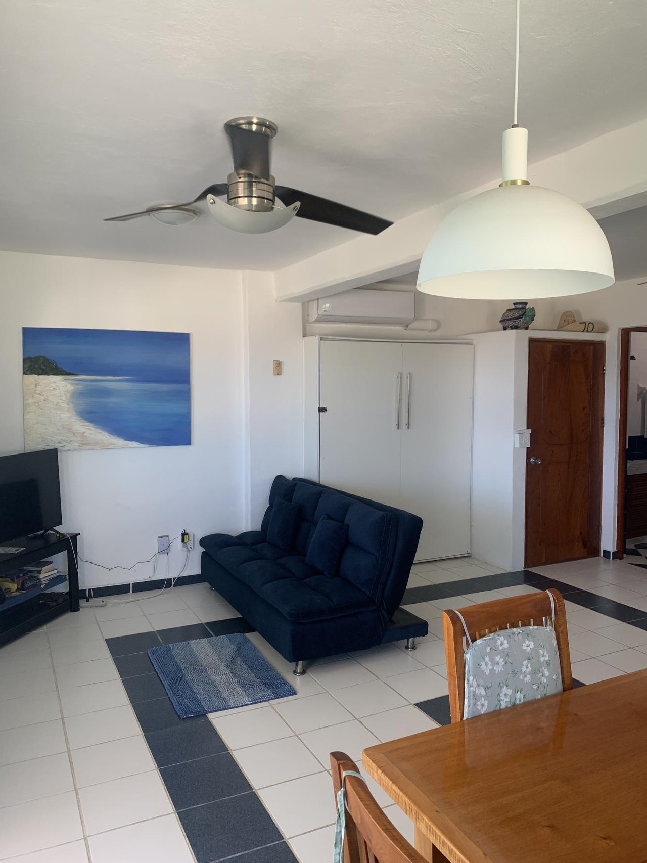 Casa frente al mar con diseño lock-off en Casitas Blancas