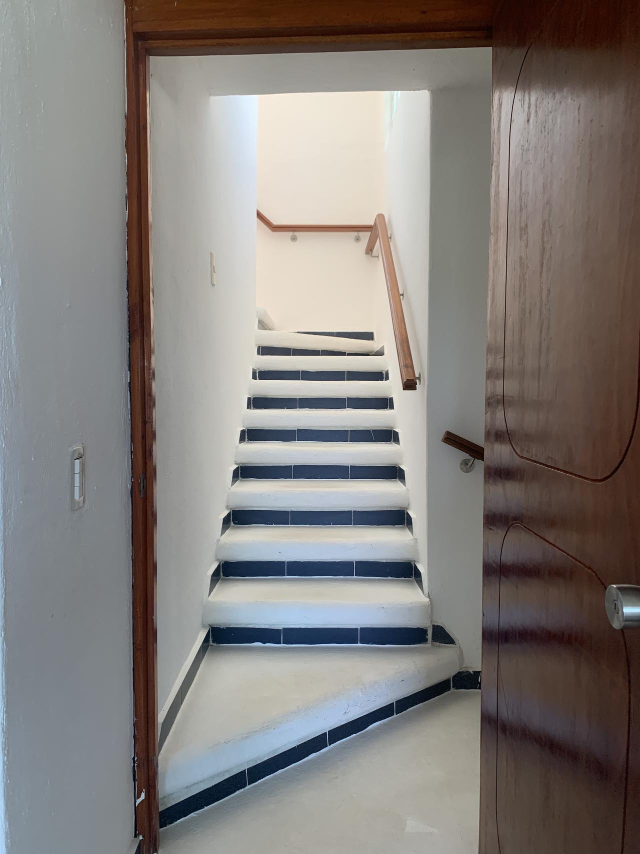 Casa frente al mar con diseño lock-off en Casitas Blancas