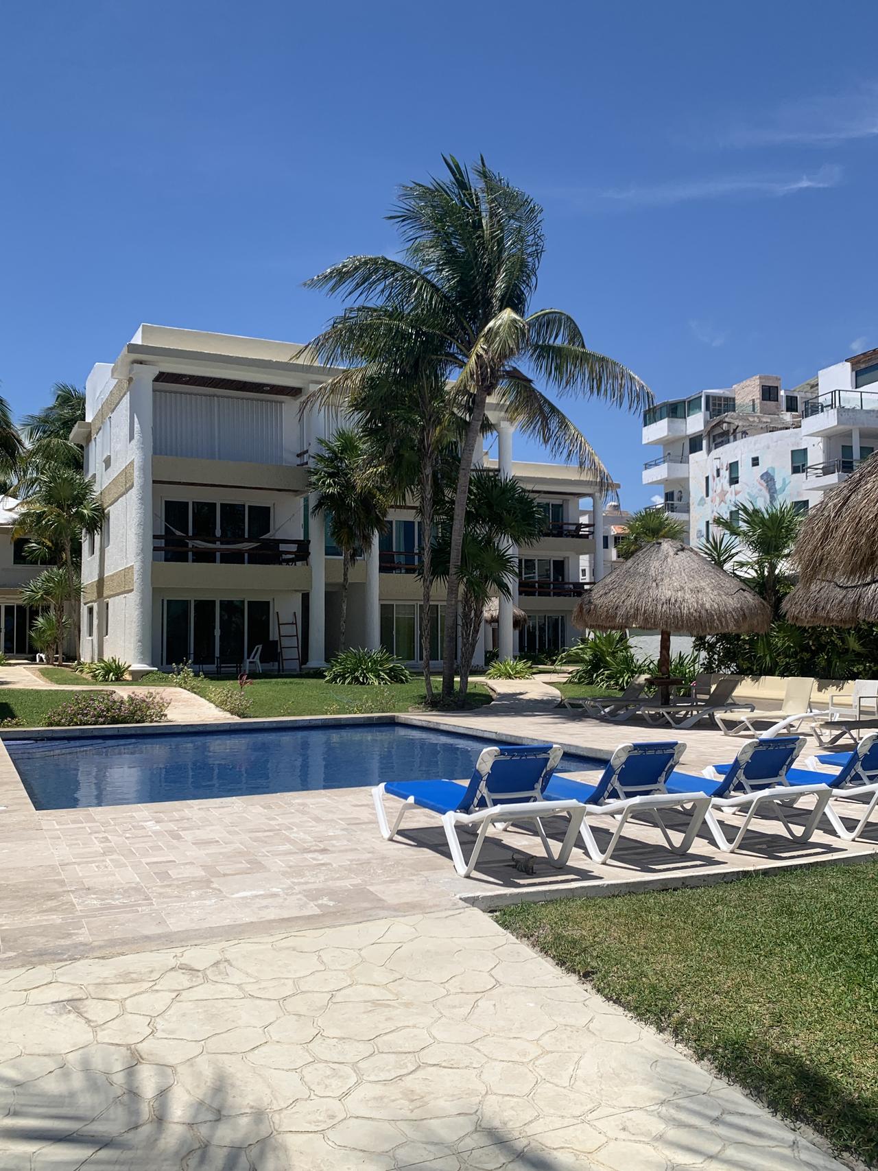 Casa frente al mar con diseño lock-off en Casitas Blancas