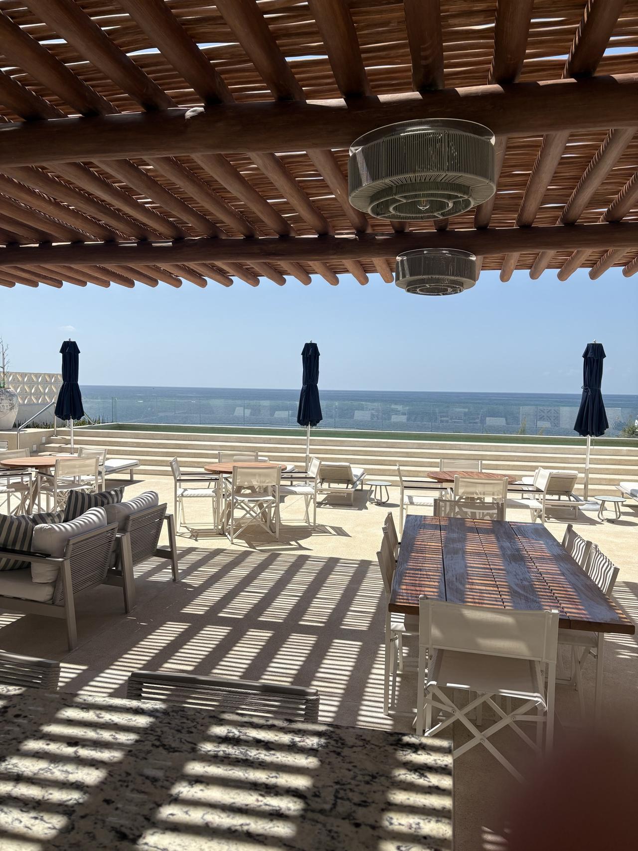 PortoBlu 302: one-bedroom condo steps from the beach