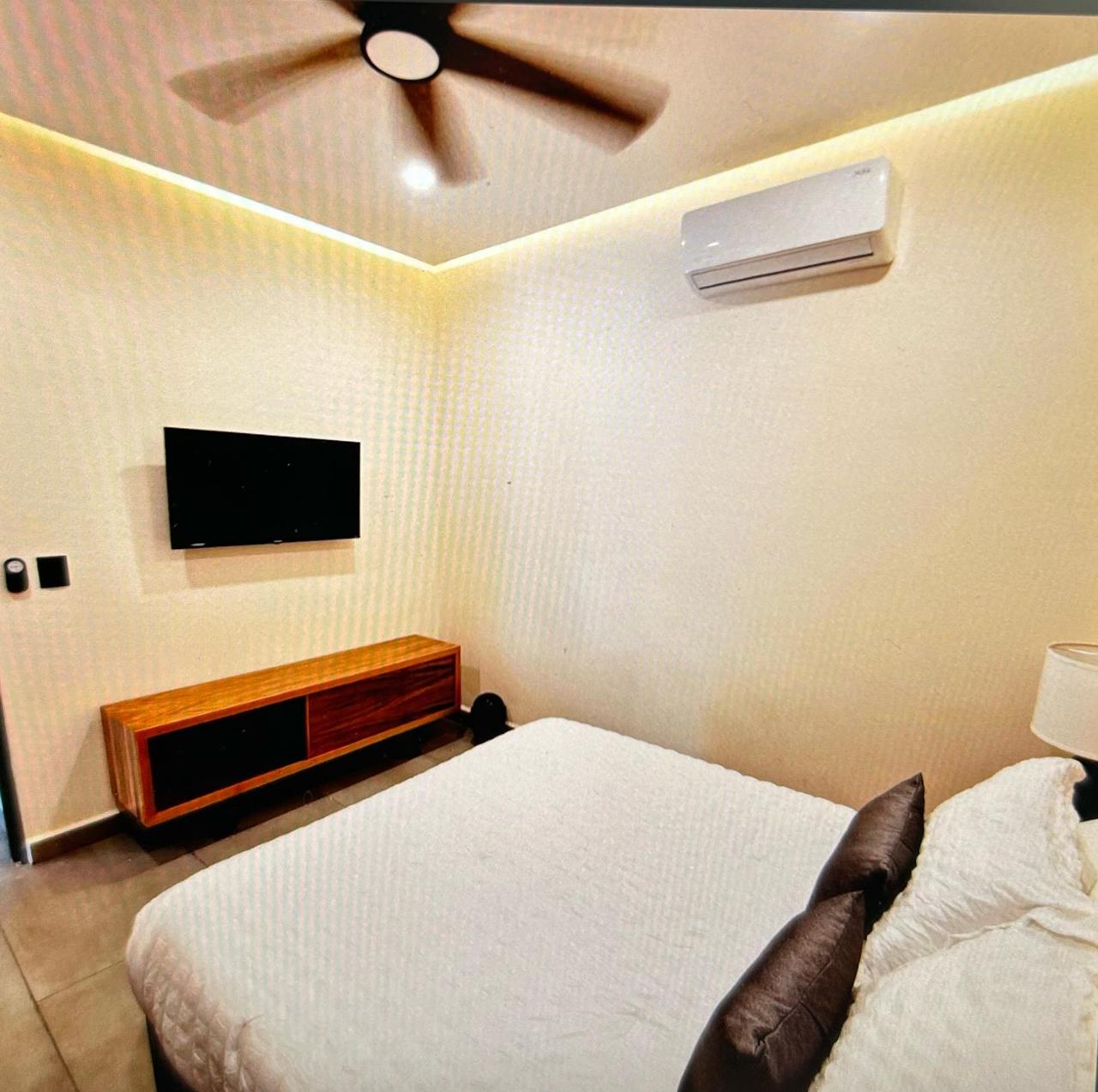 STRELA Residences: brand-new lock-off 3-bedroom condo